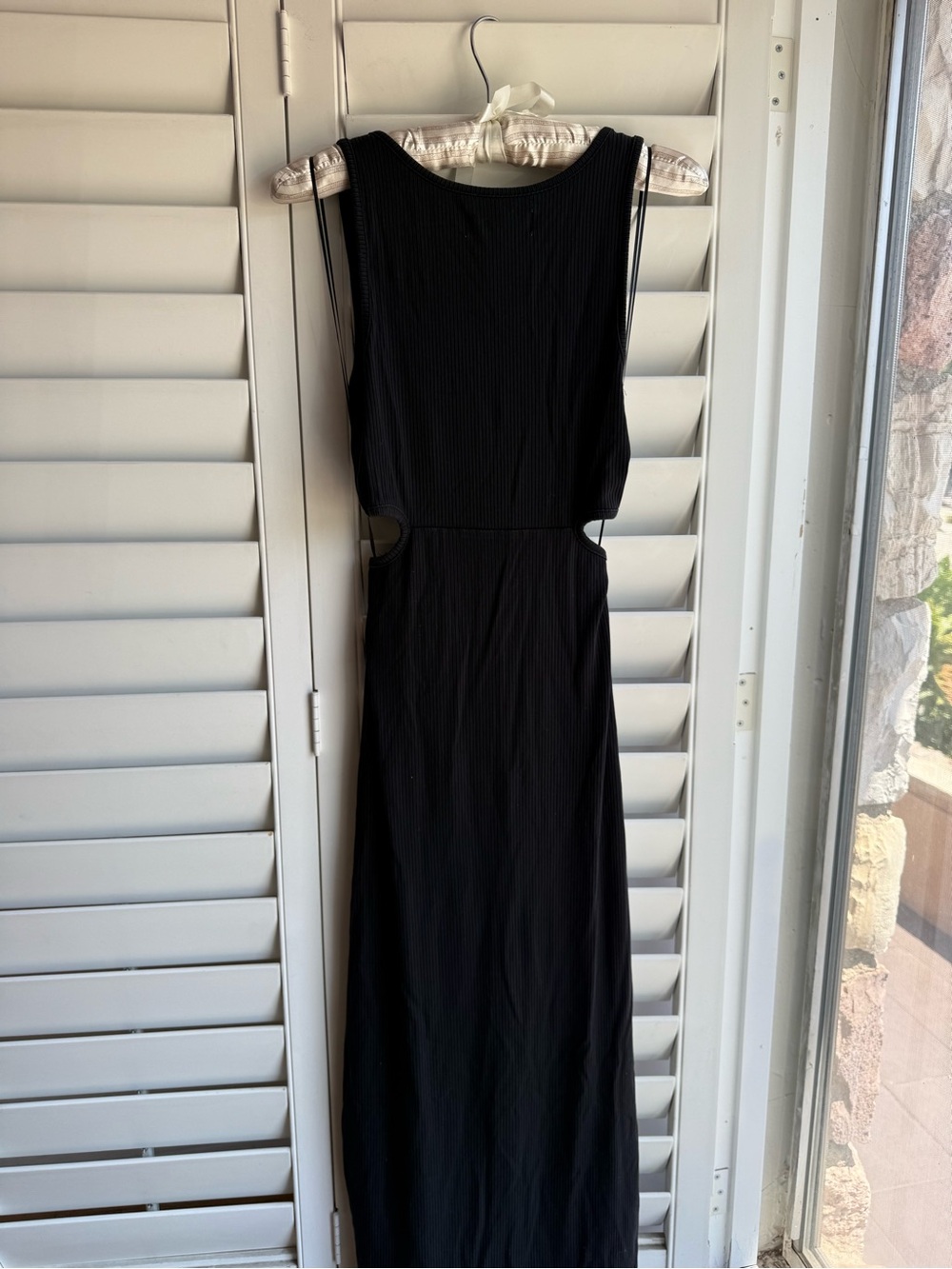 L* Space Black Ribbed Cutout Maxi Dress with Front Slit - Picture 6 of 6